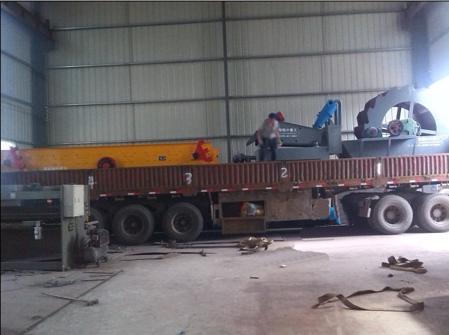 3YA1860圓振動篩裝車發貨 圓振動篩裝車發貨.jpg